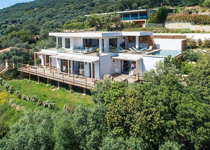 Lalie Olmeto (Corsica)